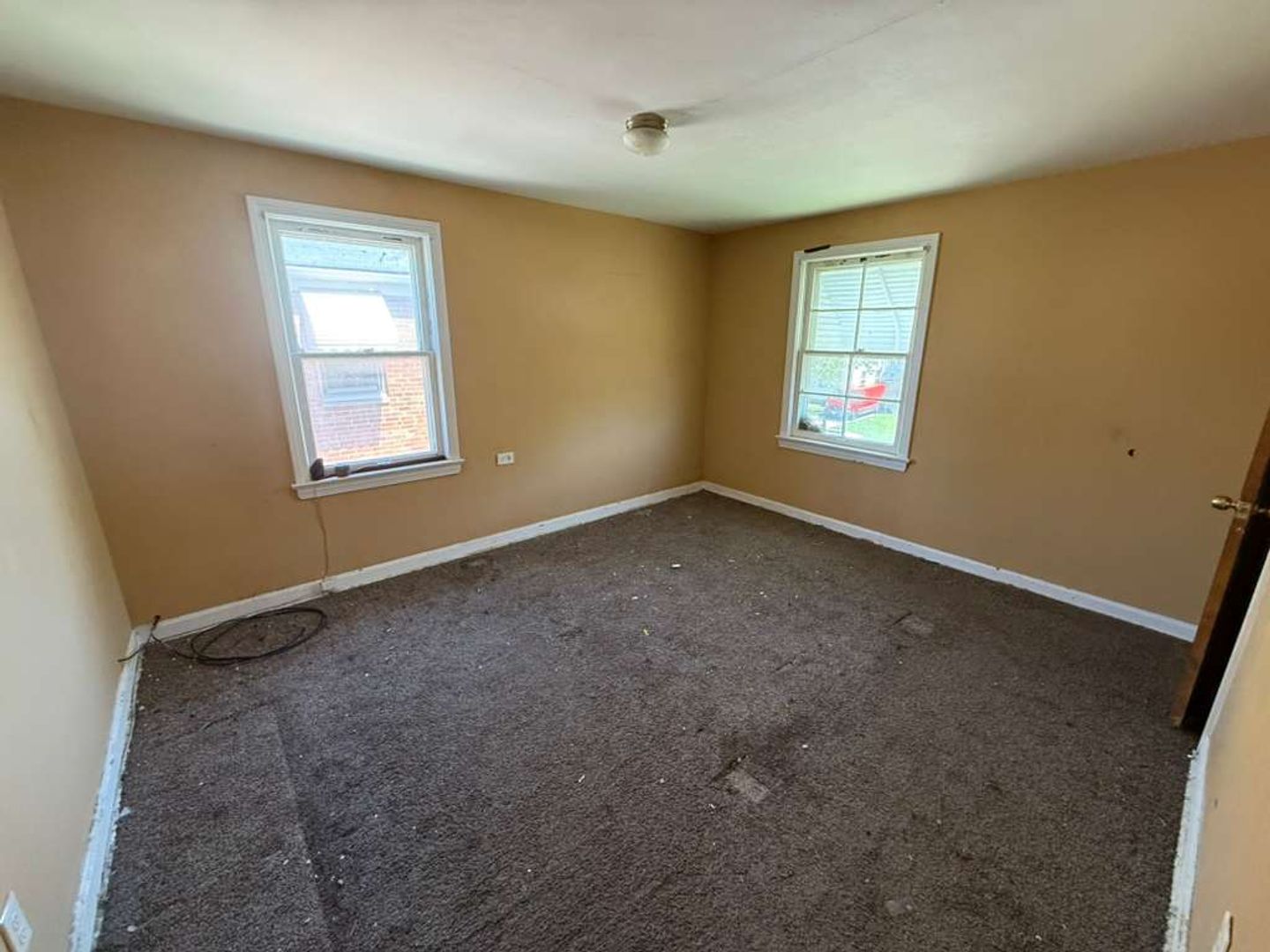 Maple Heights House: 5470 Hollywood