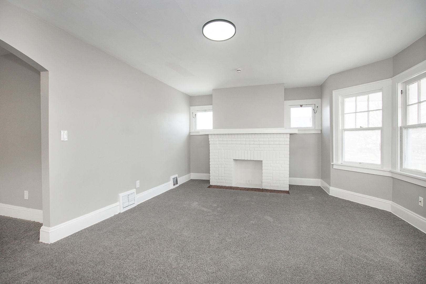 Cleveland House: 4084 E 147