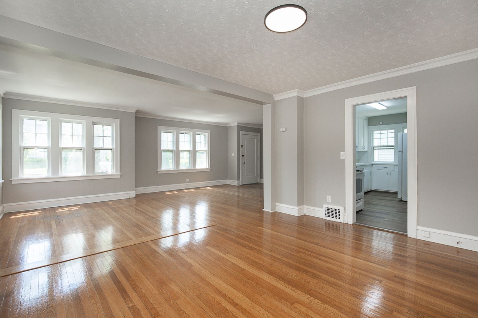 Shaker Heights Apartment: 18231 Winslow