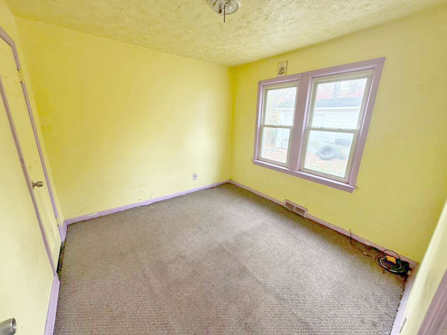 Cleveland House: 2484 Greenvale