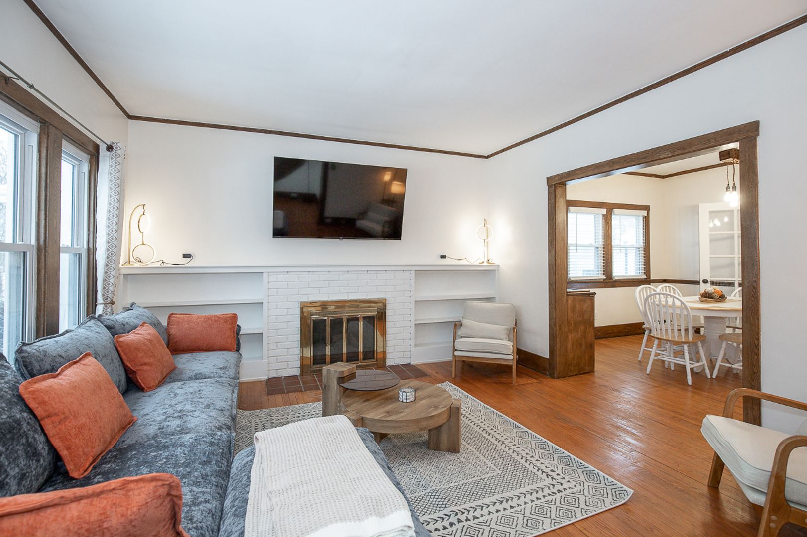 Lakewood House: 17445 Woodford Ave, Lakewood, OH 44107