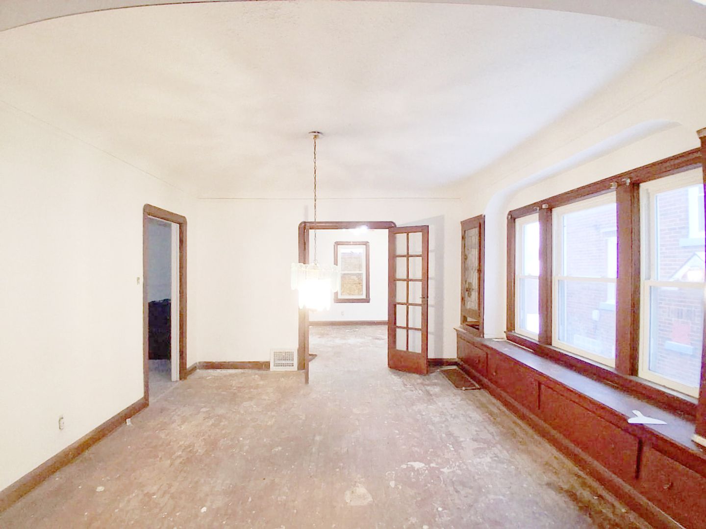 Cleveland House: 4084 E 147