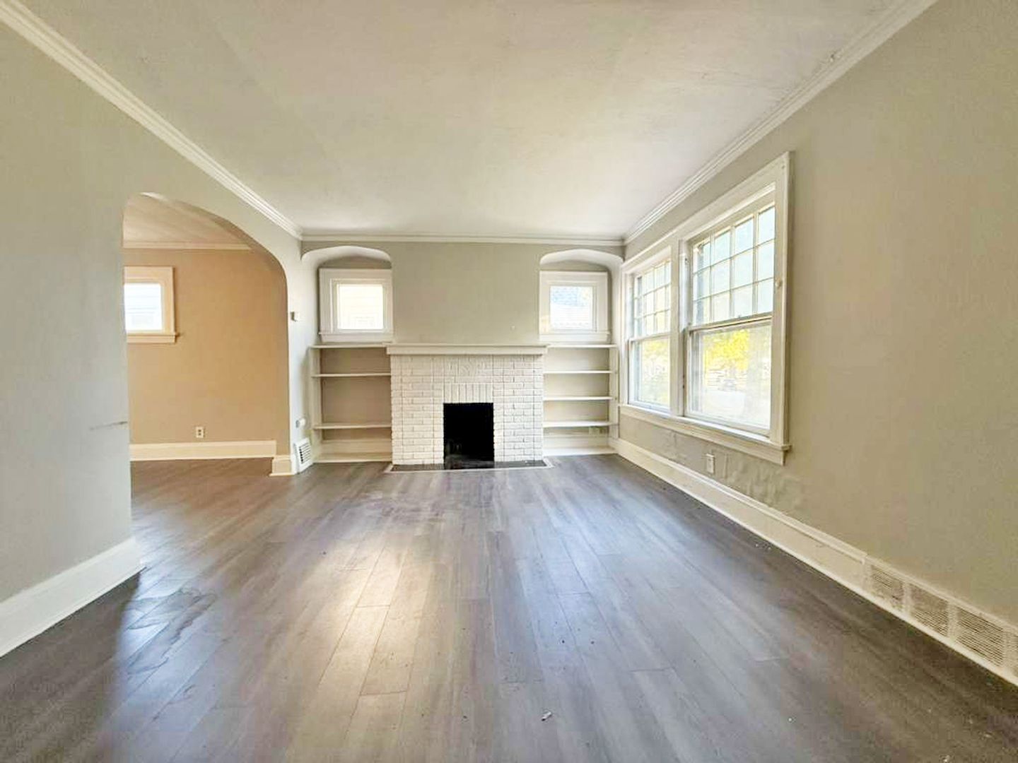 cleveland House: 3286 W 129