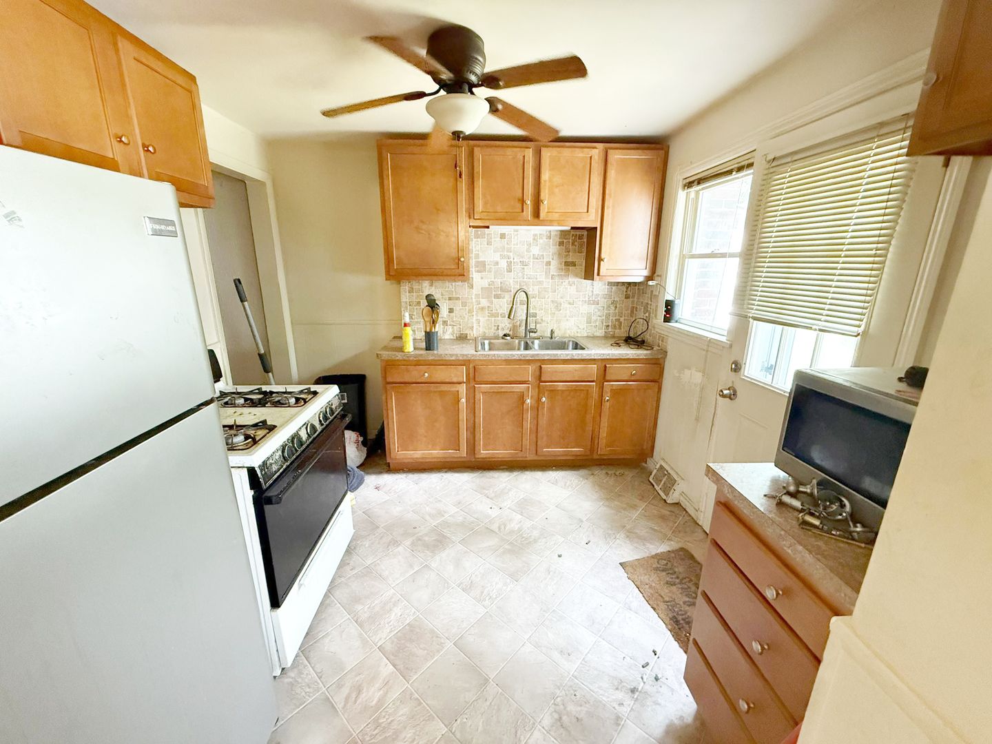 Cleveland House: 4719 W 125