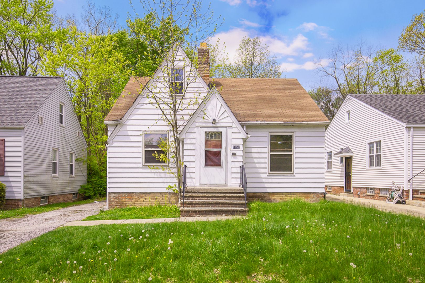 Warrensville Heights House: 4352 Ingleside