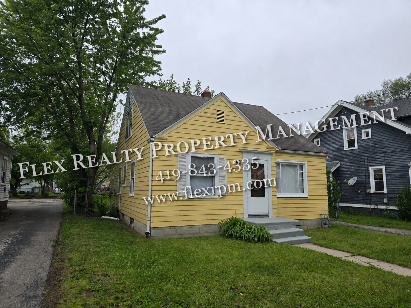 Toledo House: 3901 Leybourn