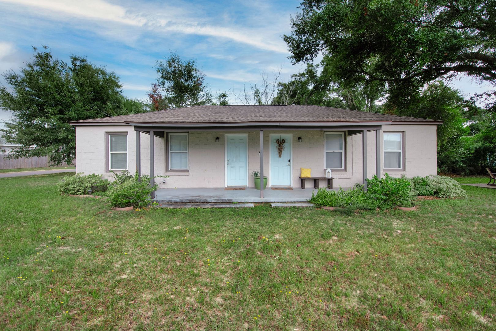 Pensacola Apartment: 2101 W Romana St.