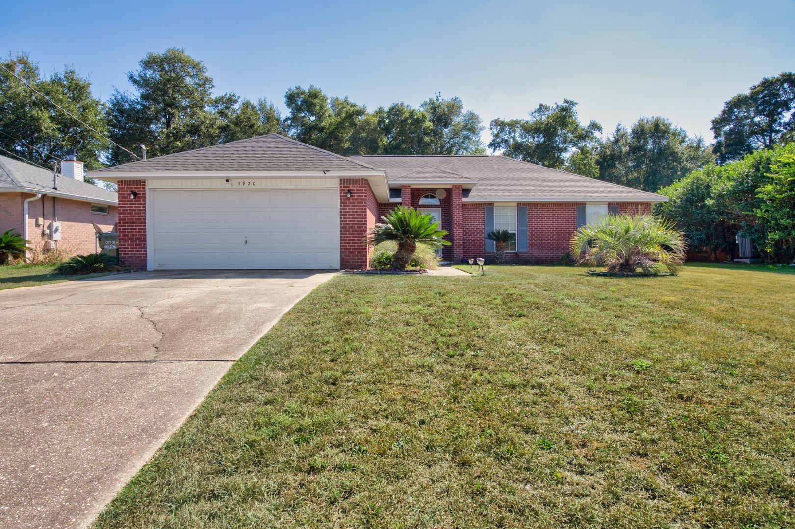 Milton House: 5920 Ashton Woods Circle