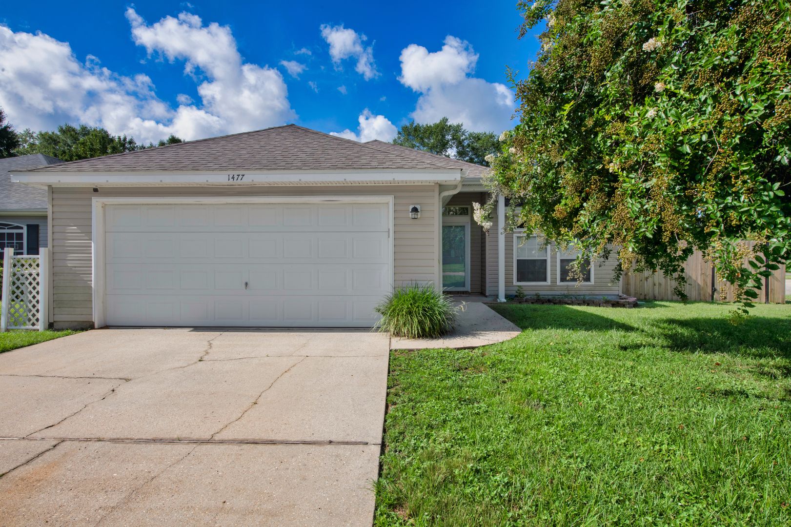 Pensacola House: 1477 Sturbridge Place