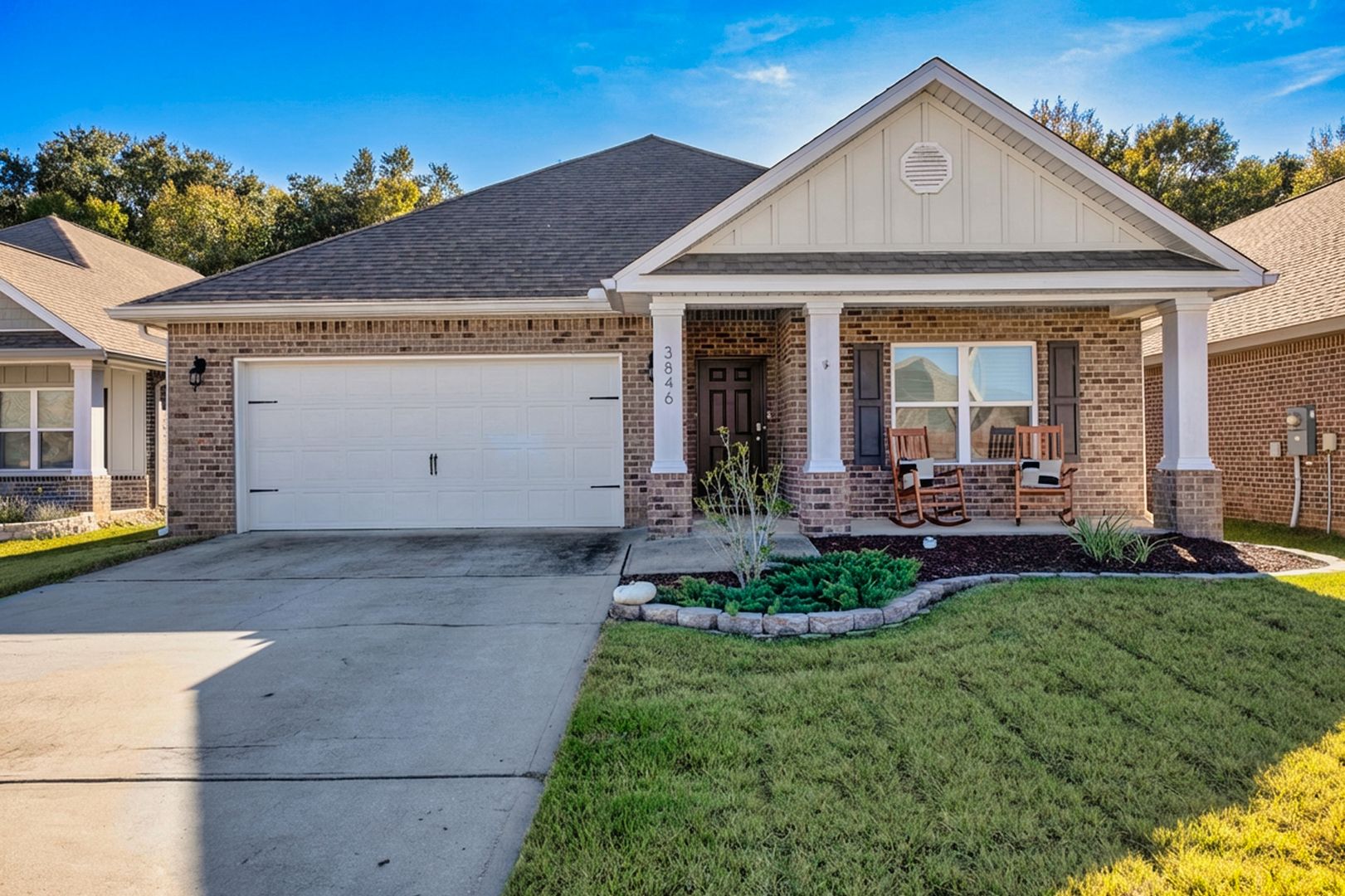 Milton House: 3846 Hawks Landing Circle