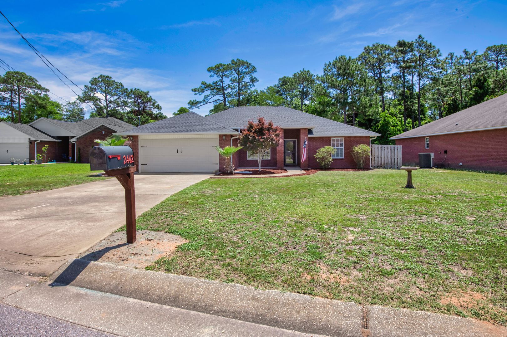 Navarre House: 2442 Raider Lane