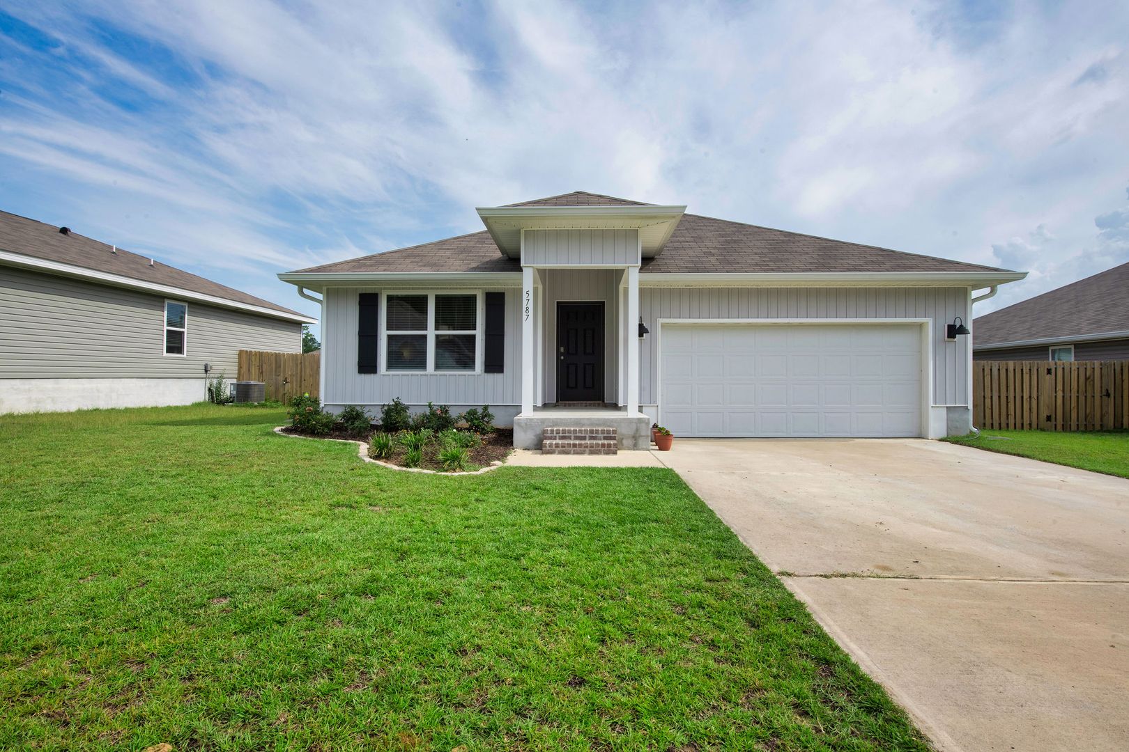 Pensacola House: 5787 Belmont Stakes Rd