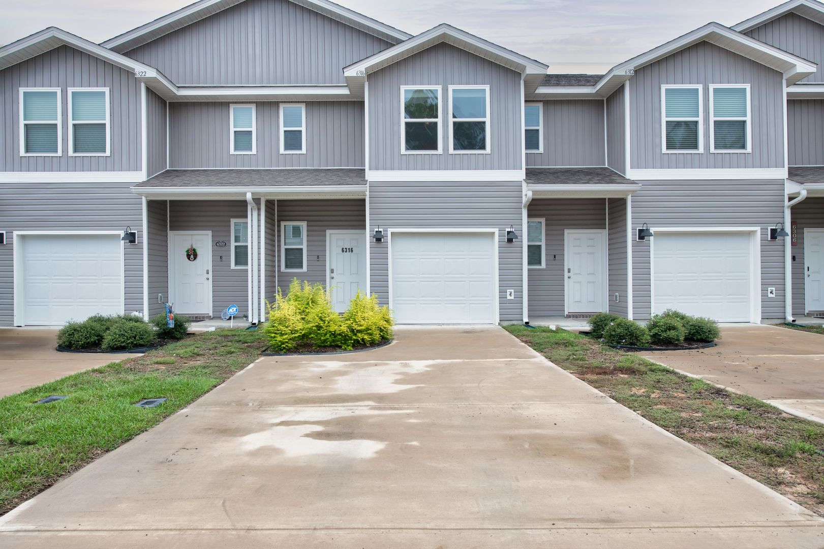 Pensacola House: 6316 Grove Park Drive