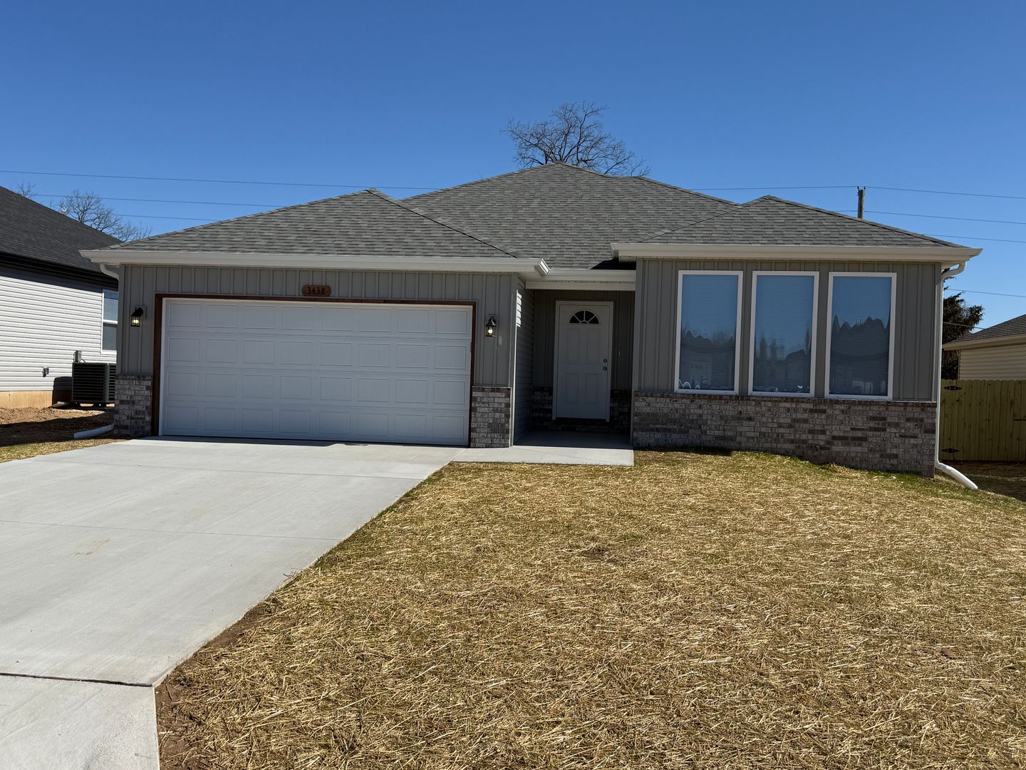 Springfield House: 3440 North Nixon Avenue