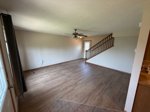 Three bed, two bath duplex. – photo 1