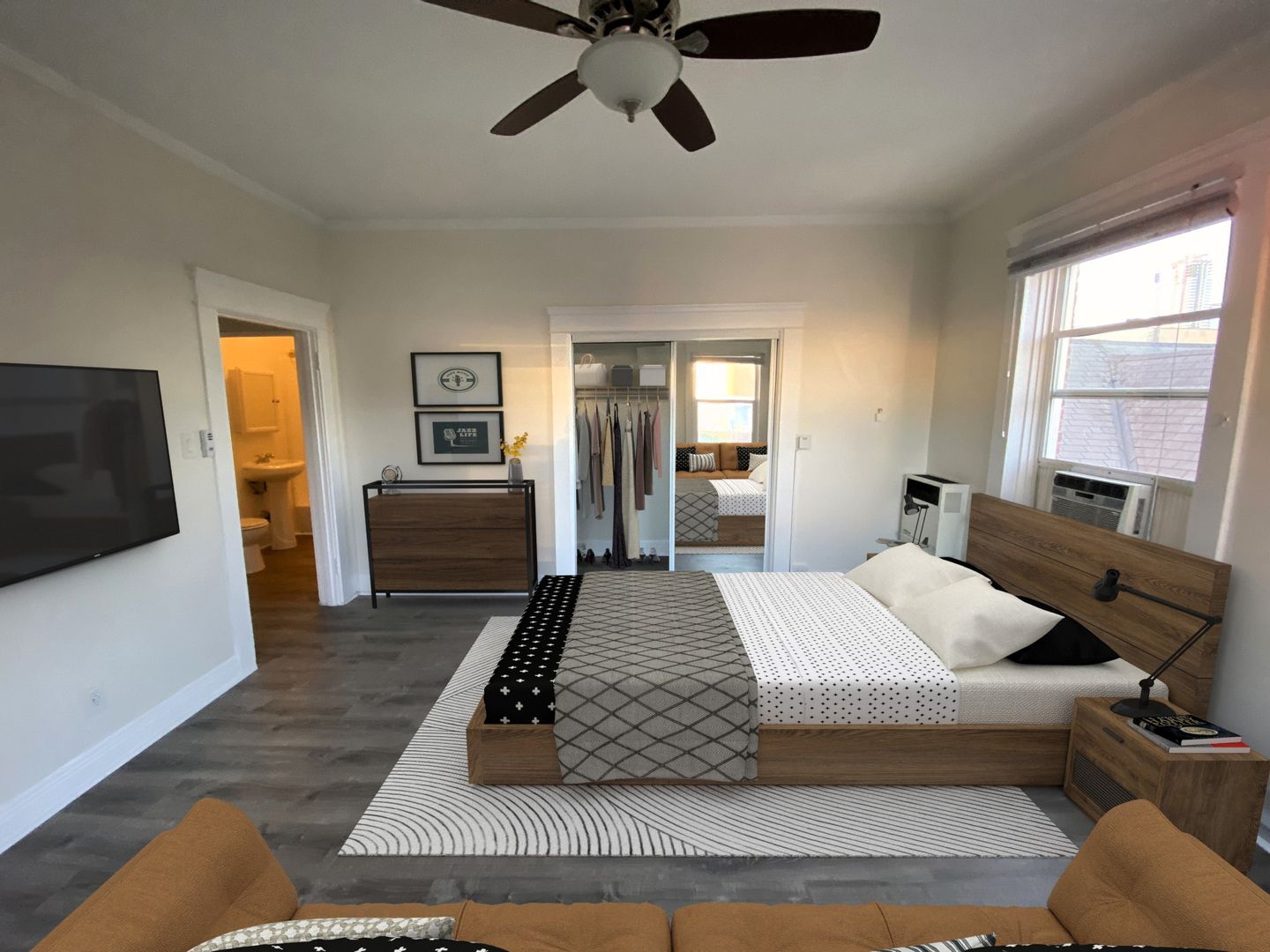 Los Angeles Apartment: 722 Hartford Ave.