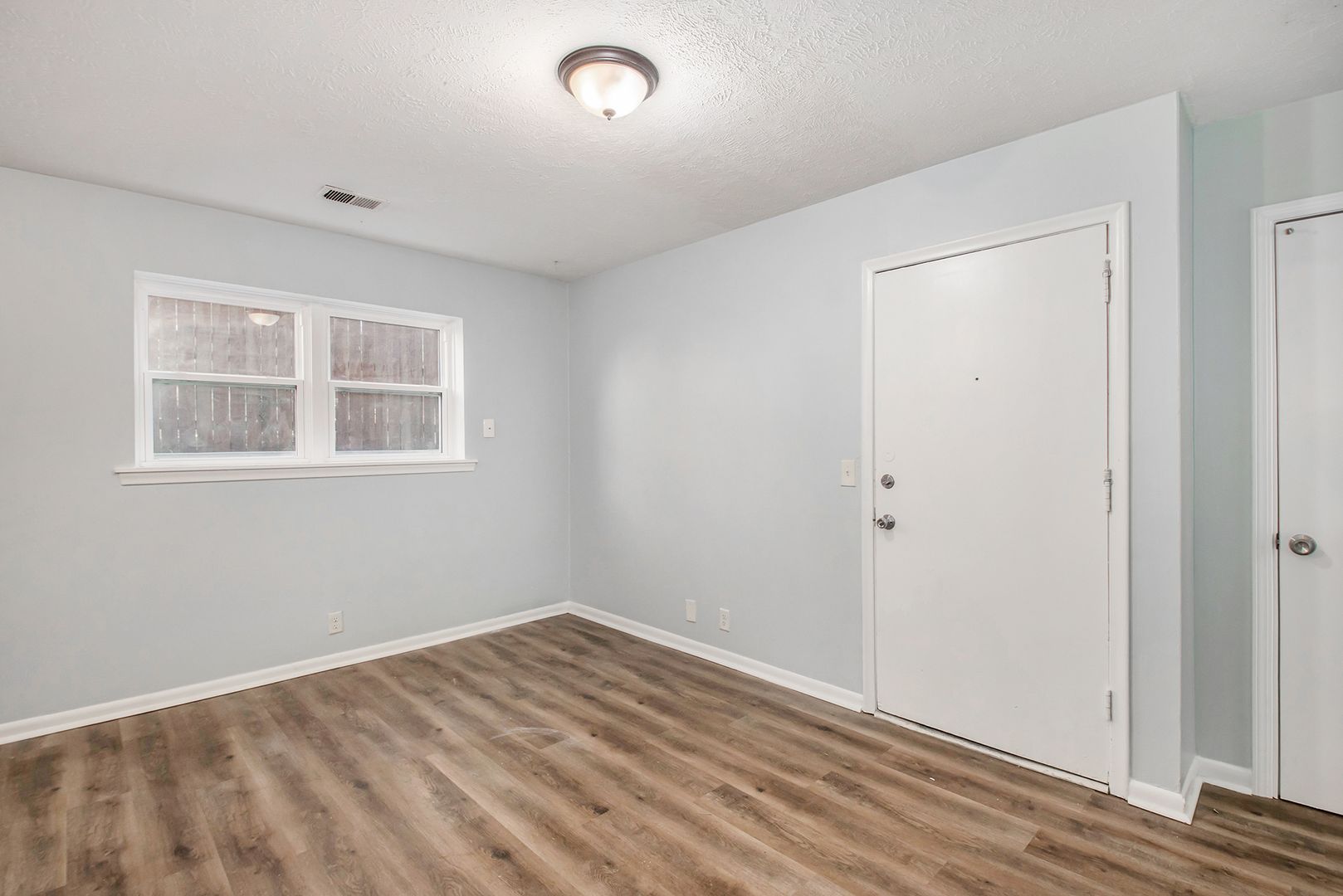 Omaha Apartment: 4437 Franklin Street