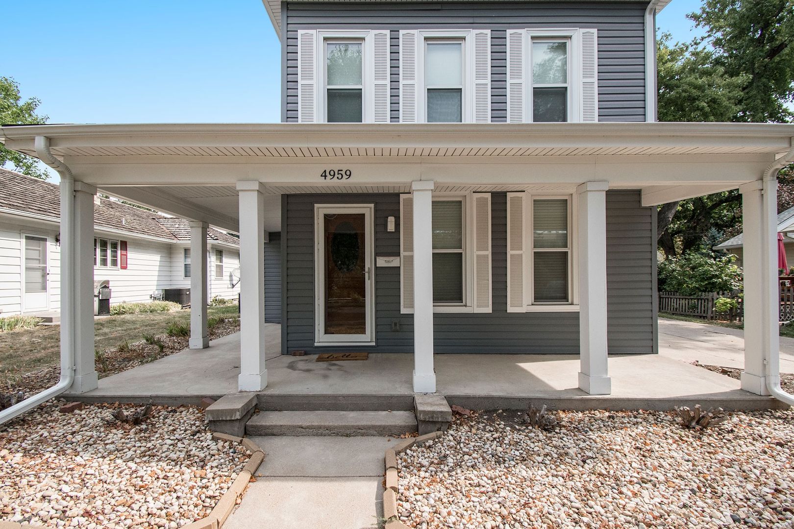 Omaha House: 4959 S 134th Street