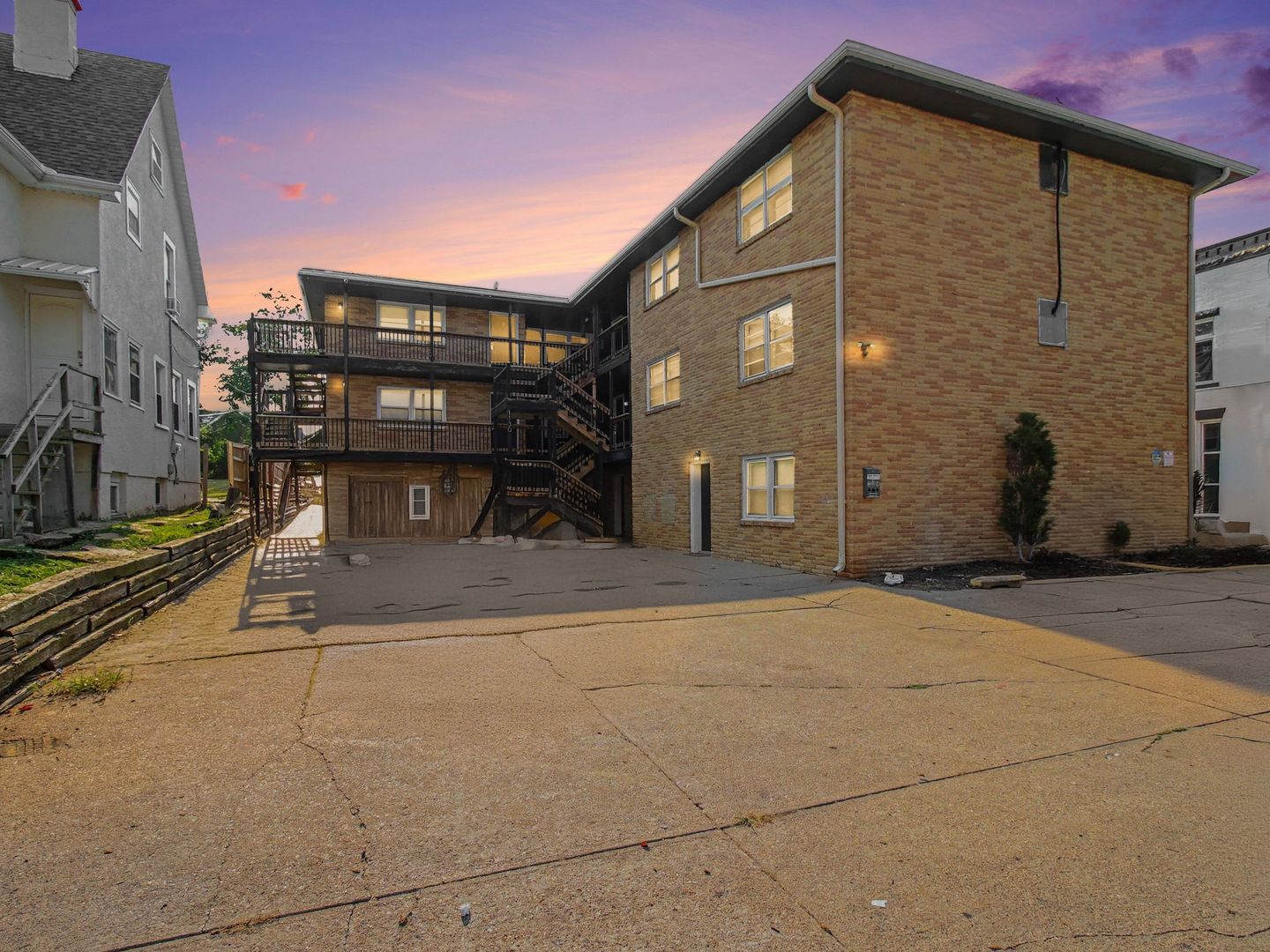 Omaha Apartment: 1130 S 31st Street