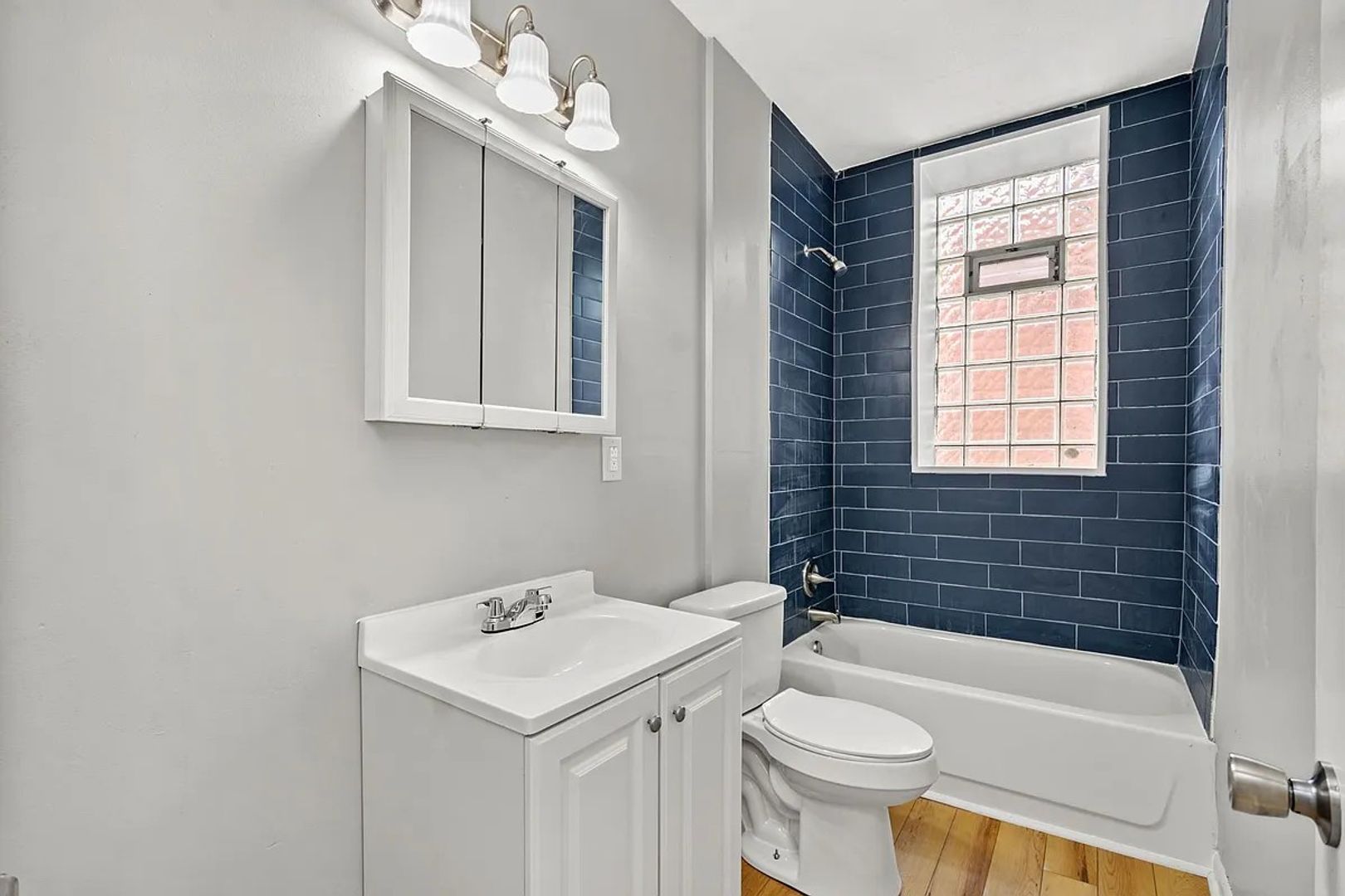Pittsburgh Apartment: 3805 California ave