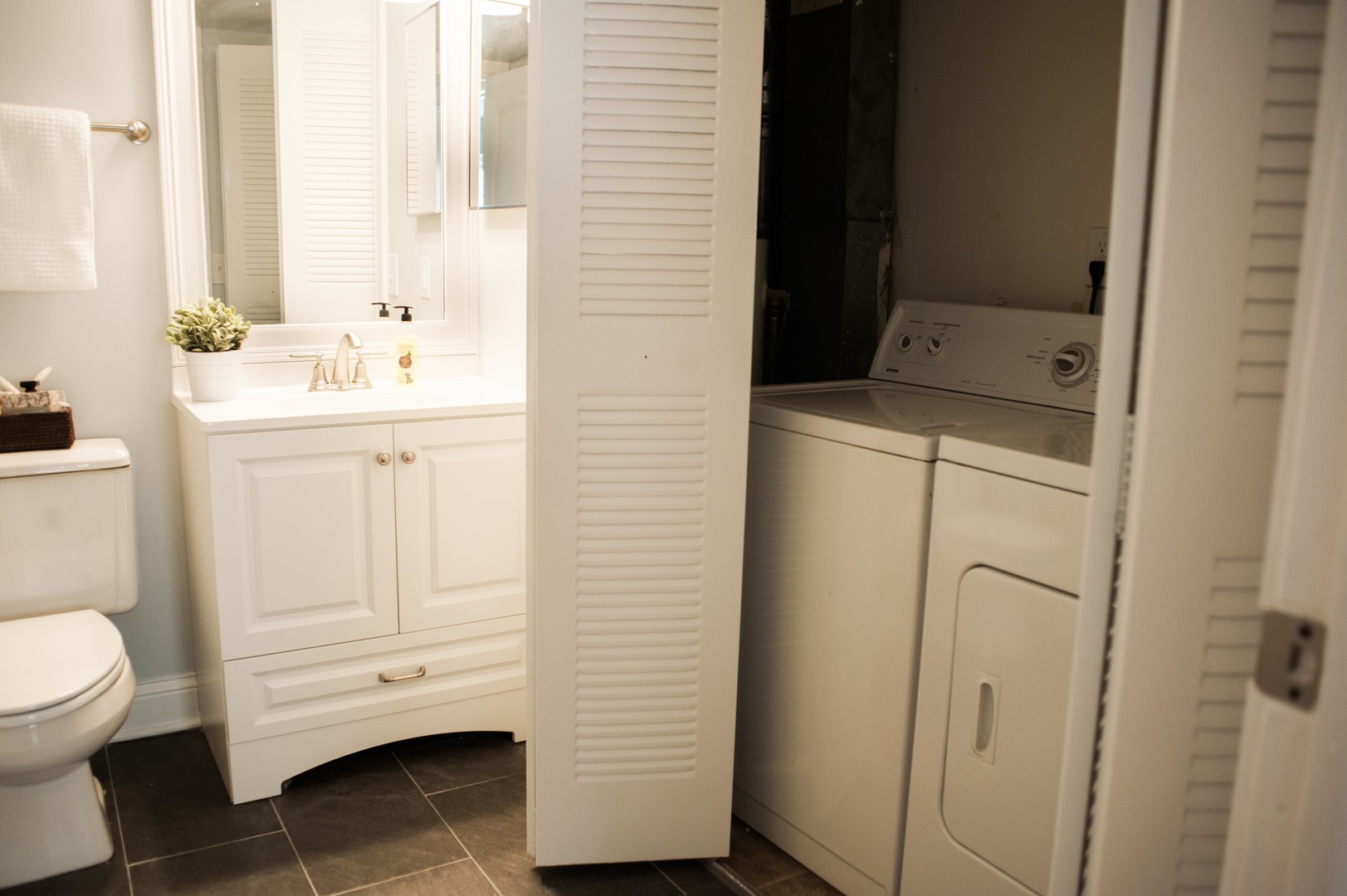 Laundry room at Flo-Mar Terraces (3 of 4)