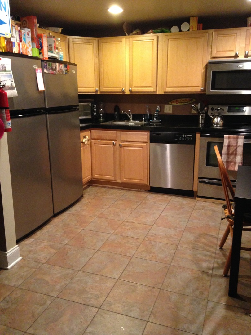 Ypsilanti Apartment: 703 Washtenaw