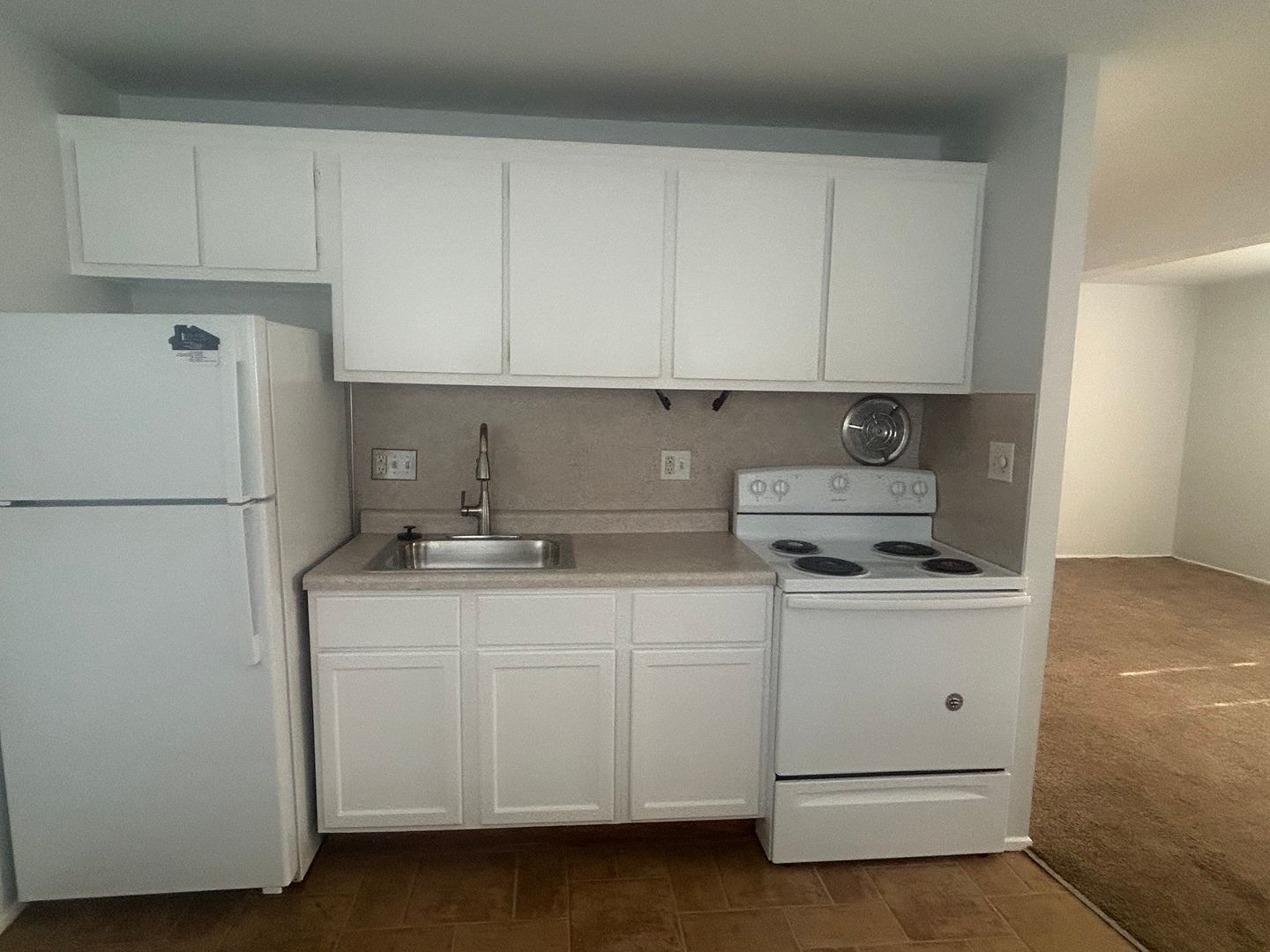 Ypsilanti Apartment: 715-777 Washtenaw Road