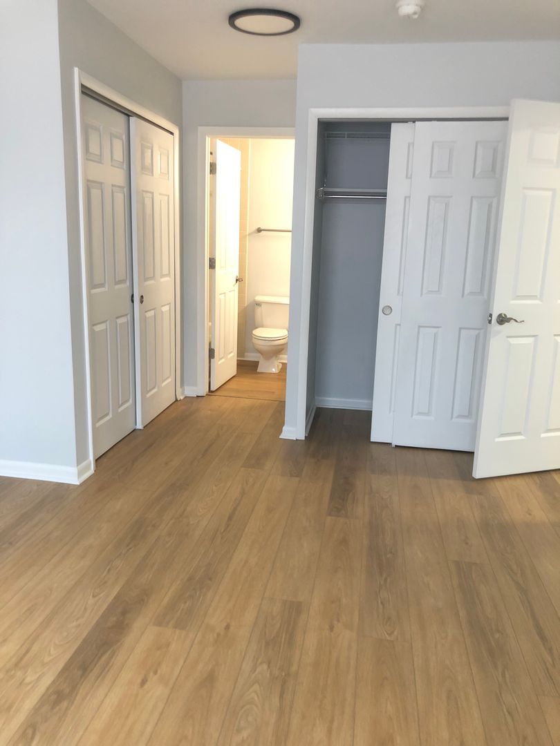 Ypsilanti Apartment: 2973 W. Clark Rd