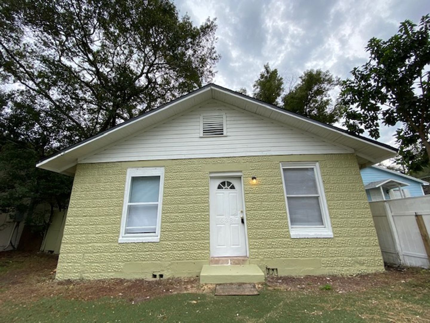 ORLANDO House: 638 COLUMBIA