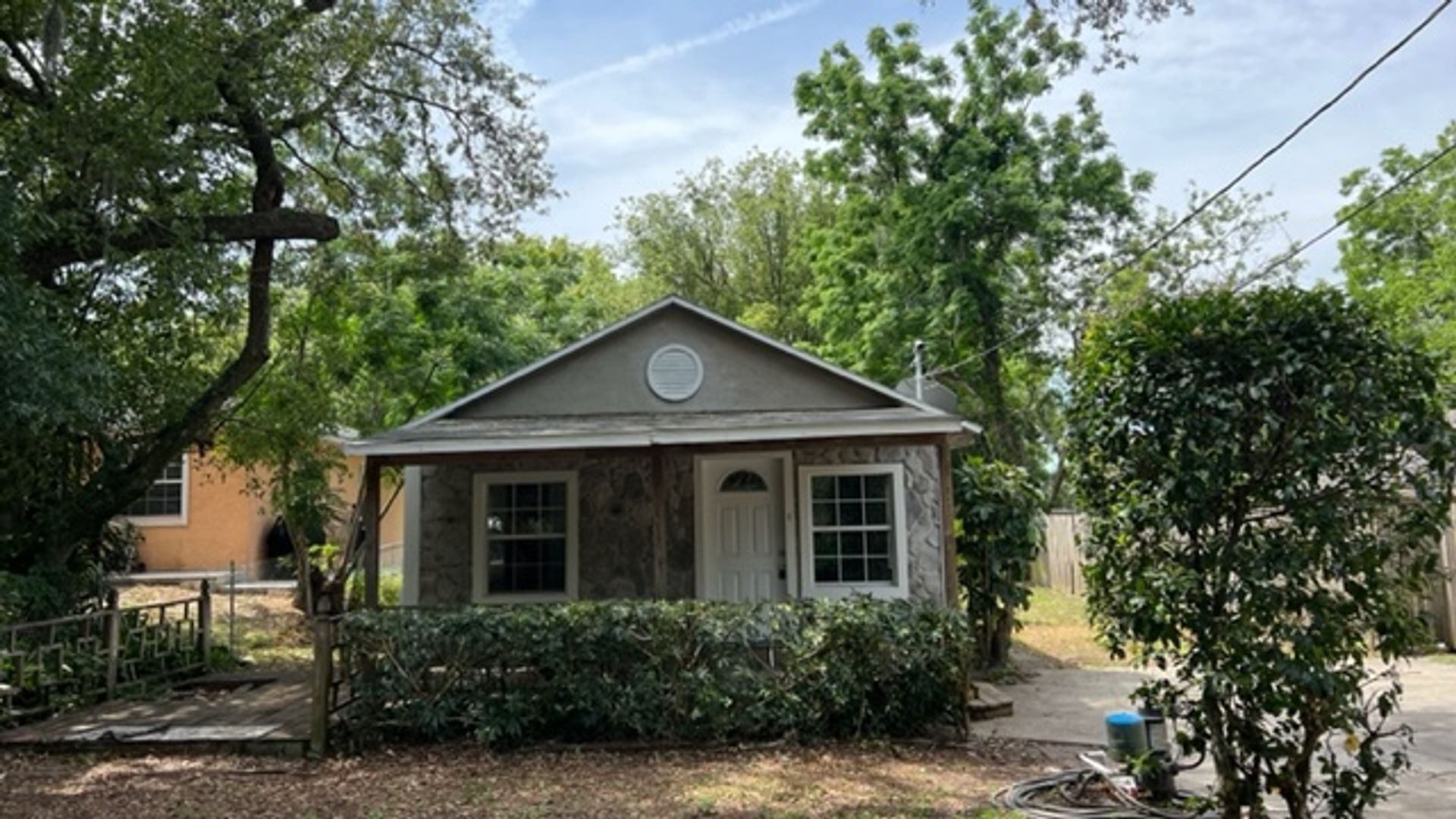 OCOEE House: 224 10TH AVE