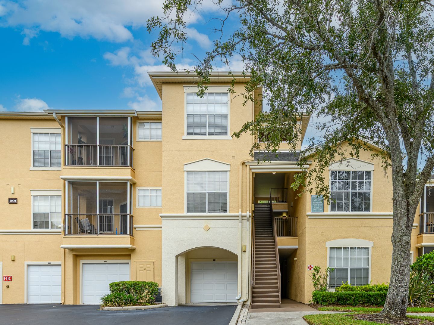 Tampa House: Palm Springs Boulevard 5125 Unit #2206