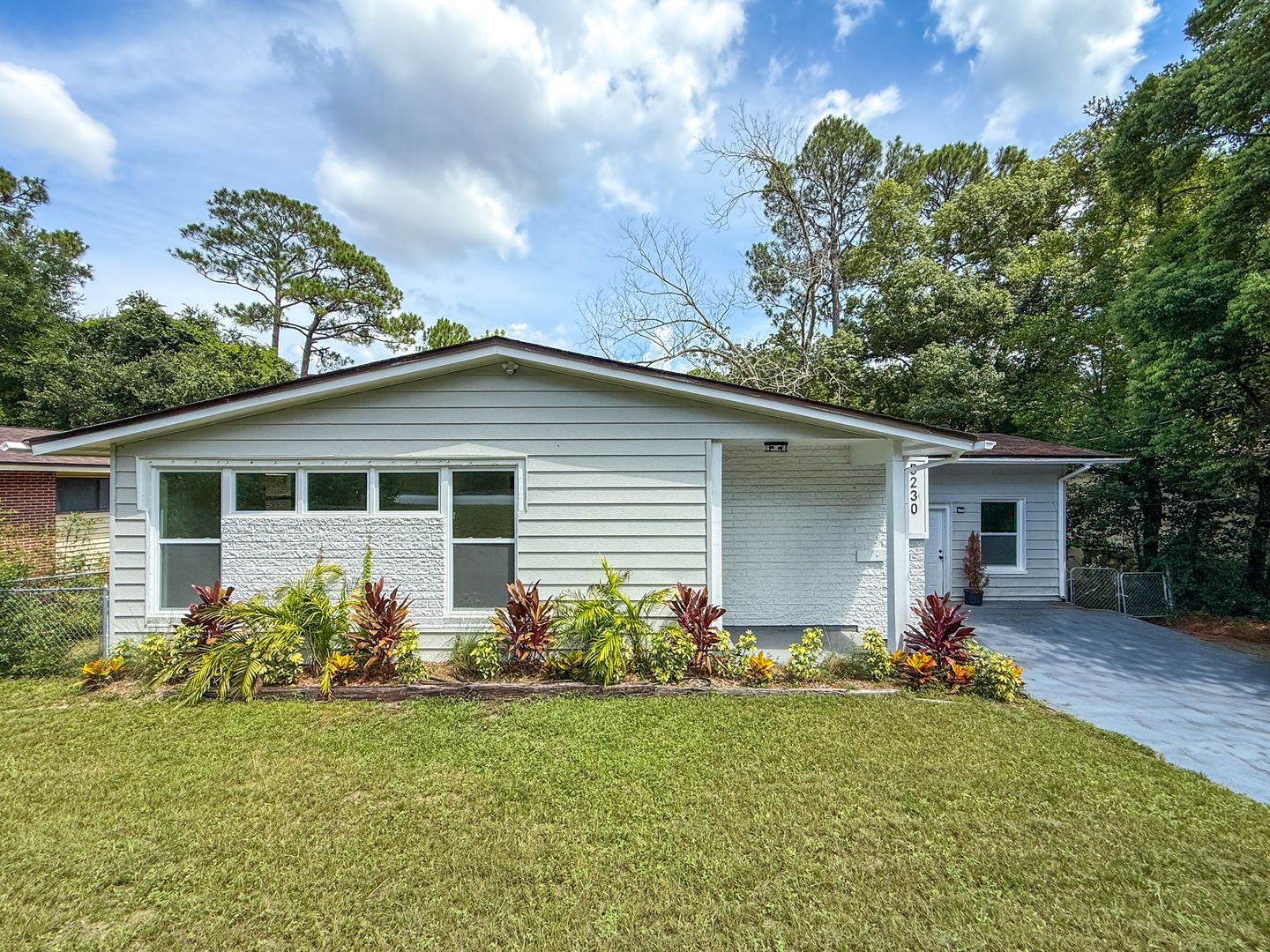 Pensacola House: 5230 Springhill Dr.