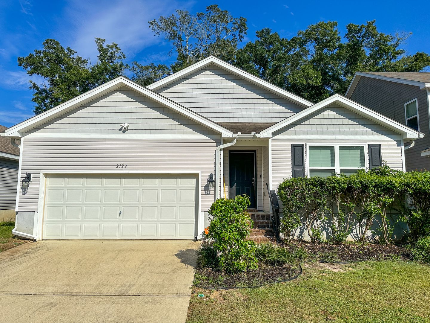Pensacola House: 2123 Waltham St.