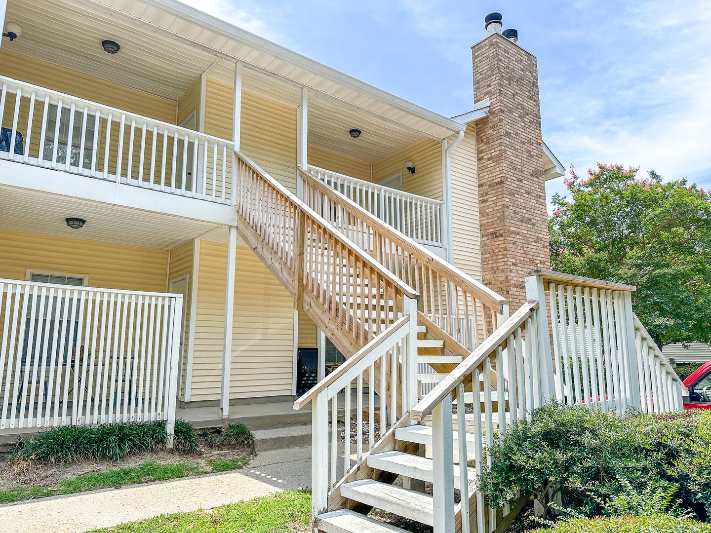 Pensacola House: 501 E. Burgess Rd.