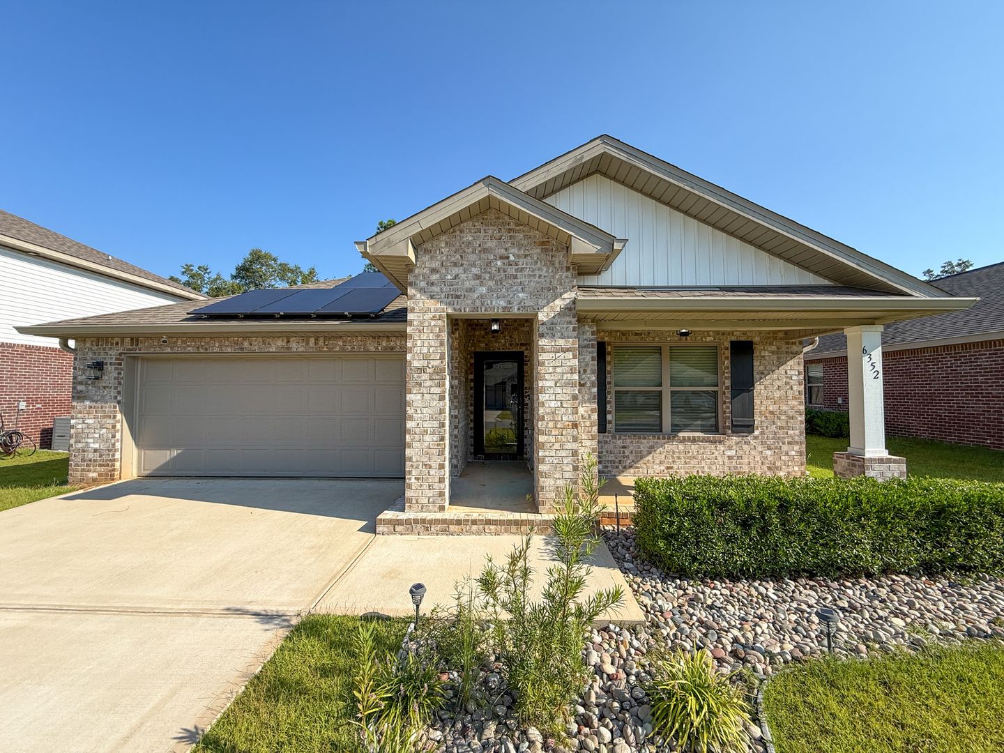Pensacola House: 6352 Burrow Lane
