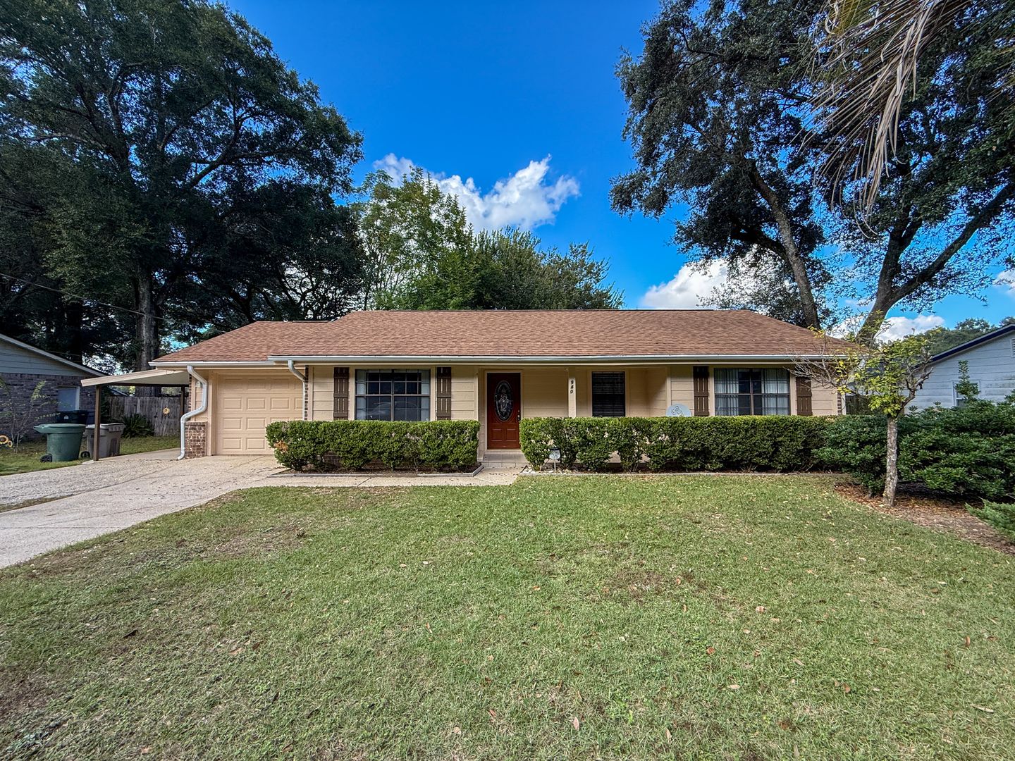 Well maintained 3 bedroom 2 bath home available for rent in Pensacola!