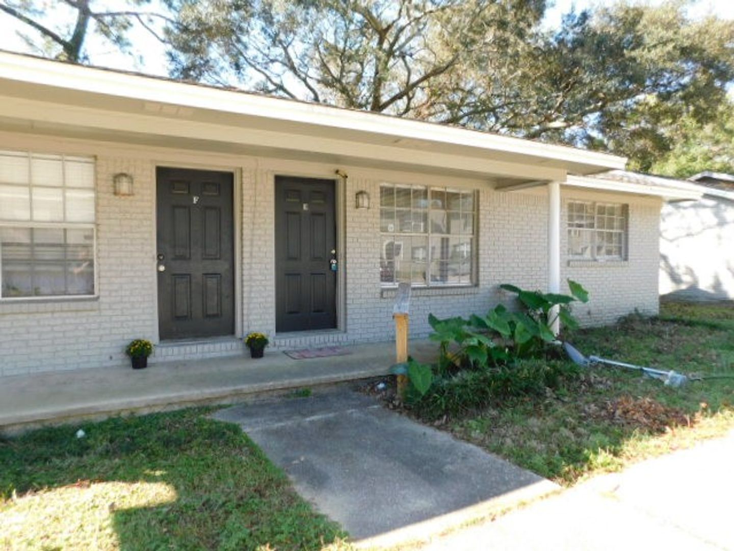 Pensacola House: 5820 Sanders Avenue Unit E