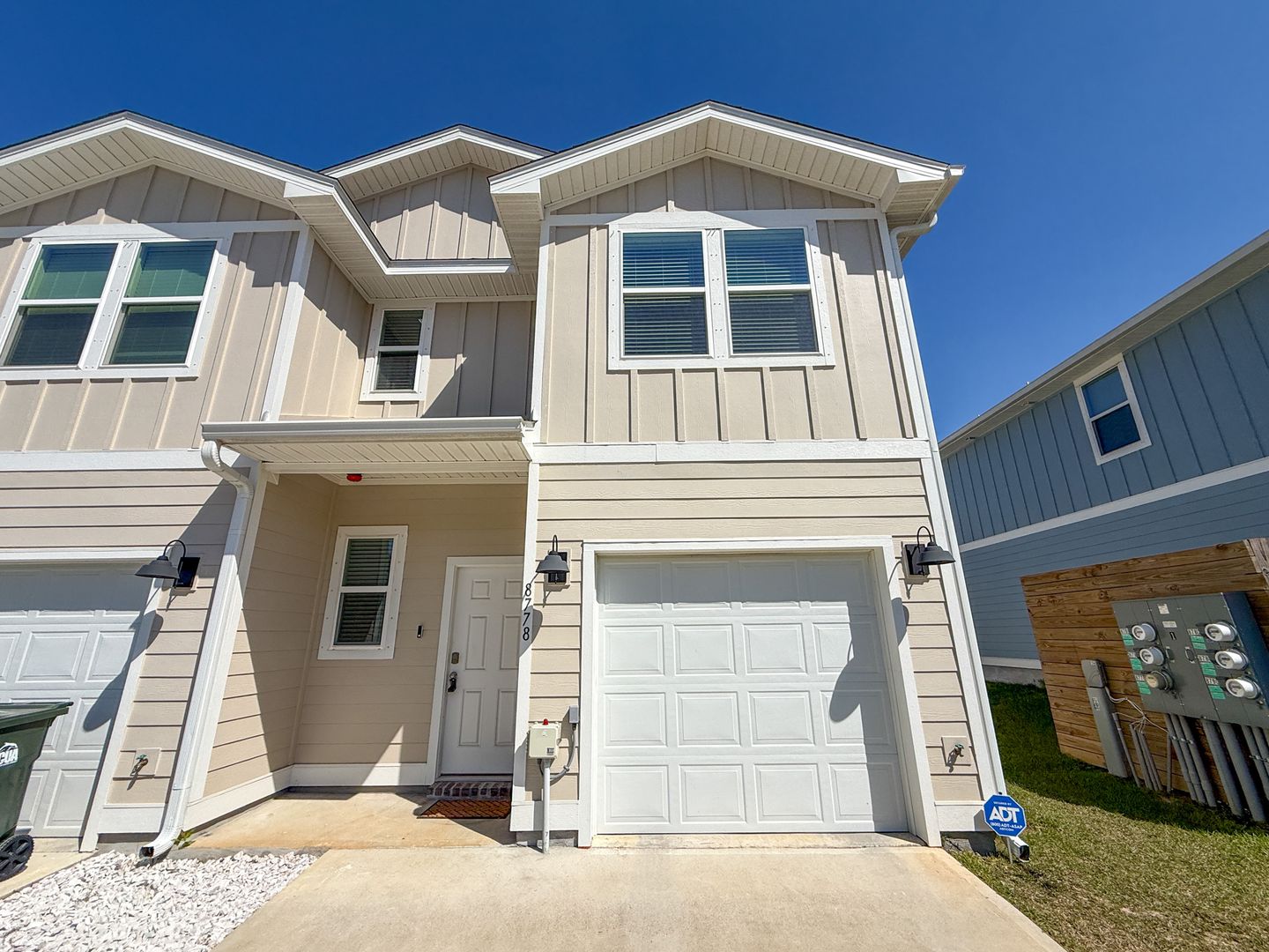 Pensacola House: 8778 Meadow Flower Lane