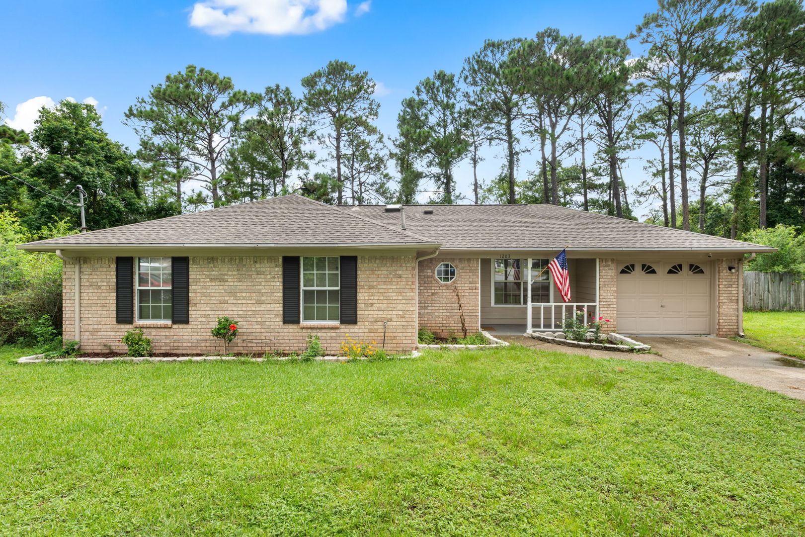 Pensacola House: 1203 Brook Bend Road
