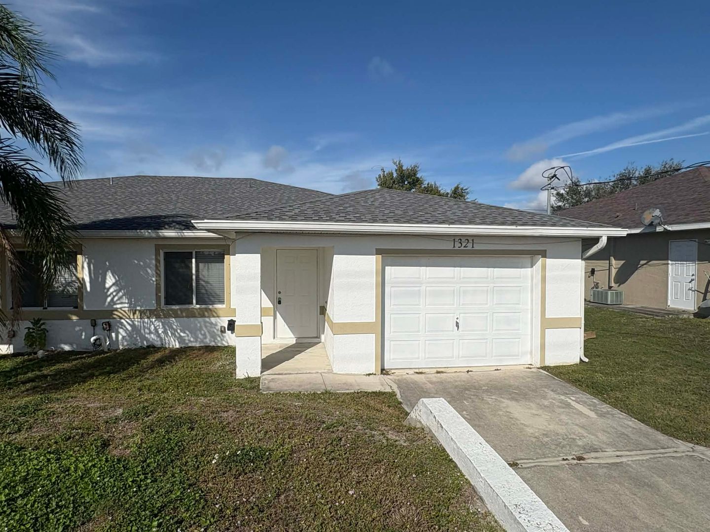 Cape Coral House: 1321 Diplomat Pkwy E
