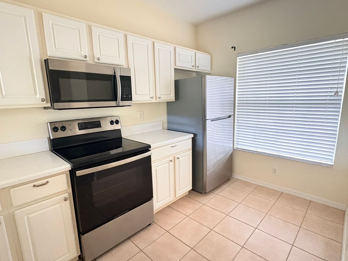 Fort Myers Townhome: 8162 Pacific Beach Dr