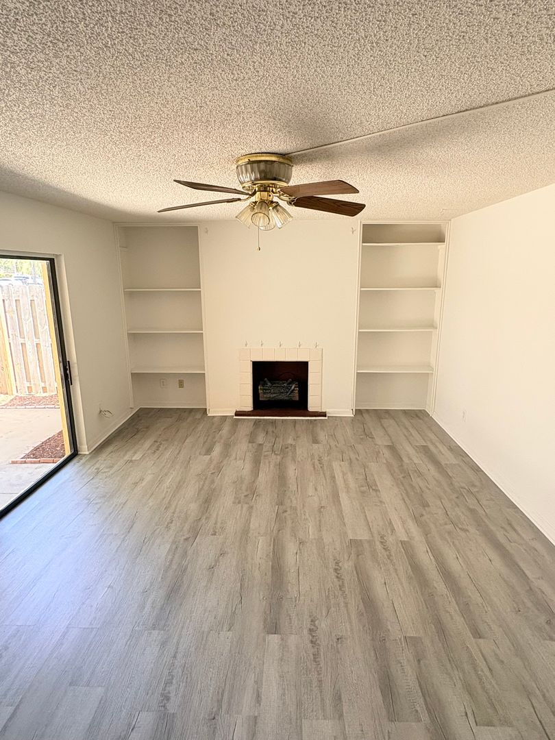 Fort Myers Townhome: 5584 Malt Dr # 4