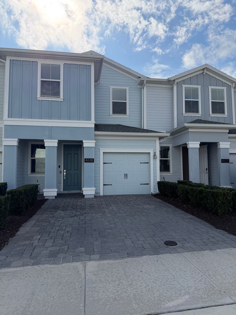 Kissimmee House: 4620 Tribute Trail