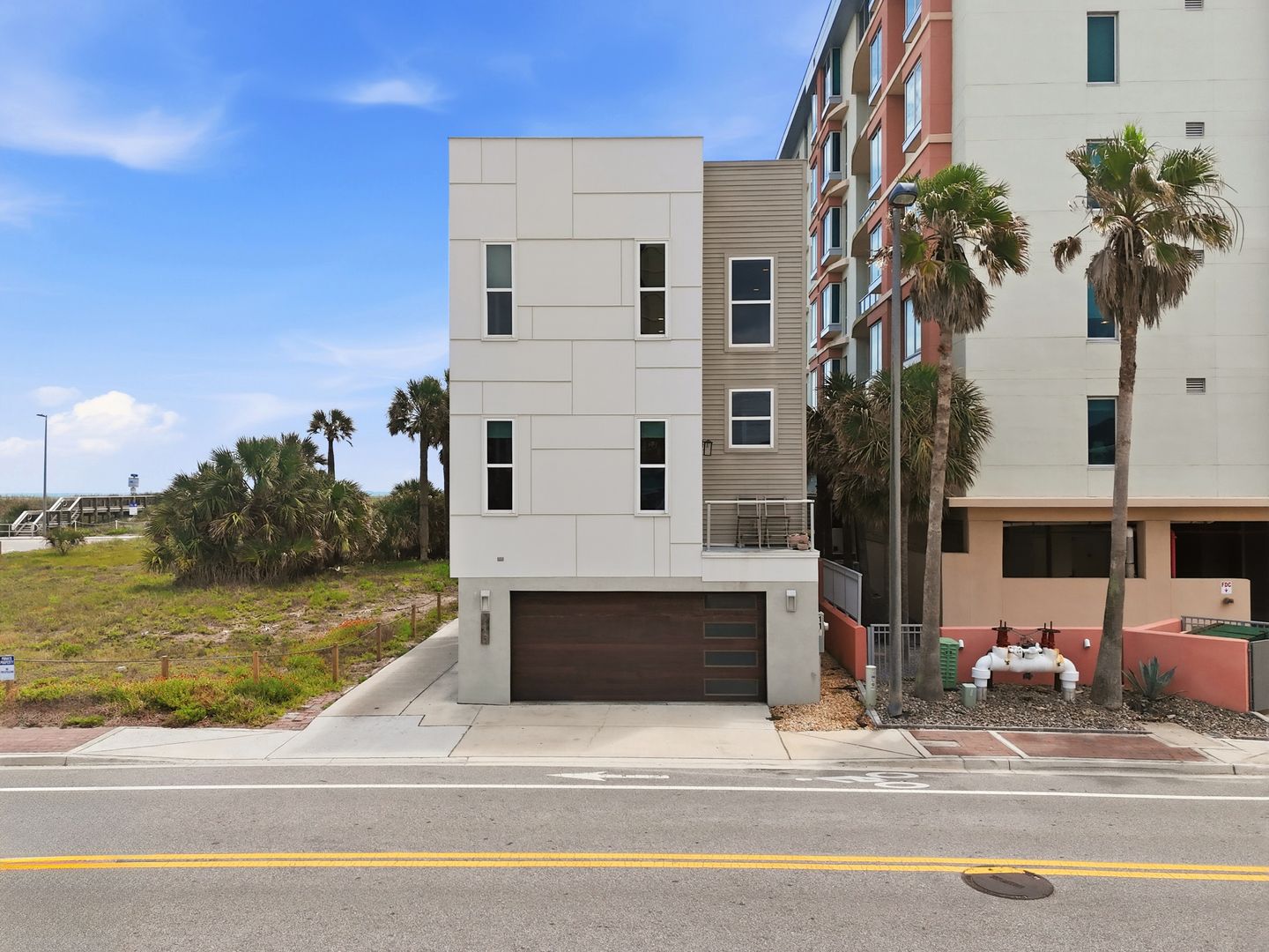 Jacksonville Beach House: 115 1st Street South