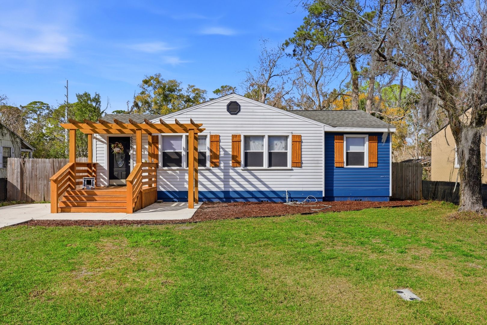 Jacksonville House: 5327 Lexington Avenue
