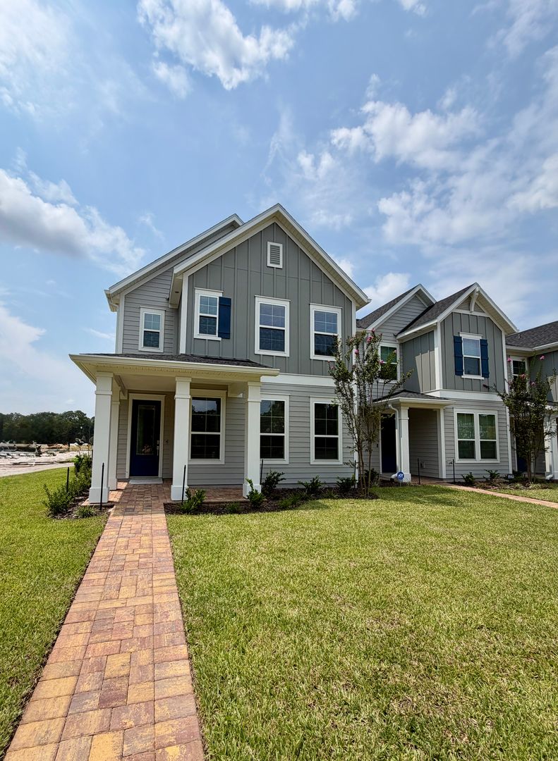 Jacksonville House: 4031 Lingo Lane