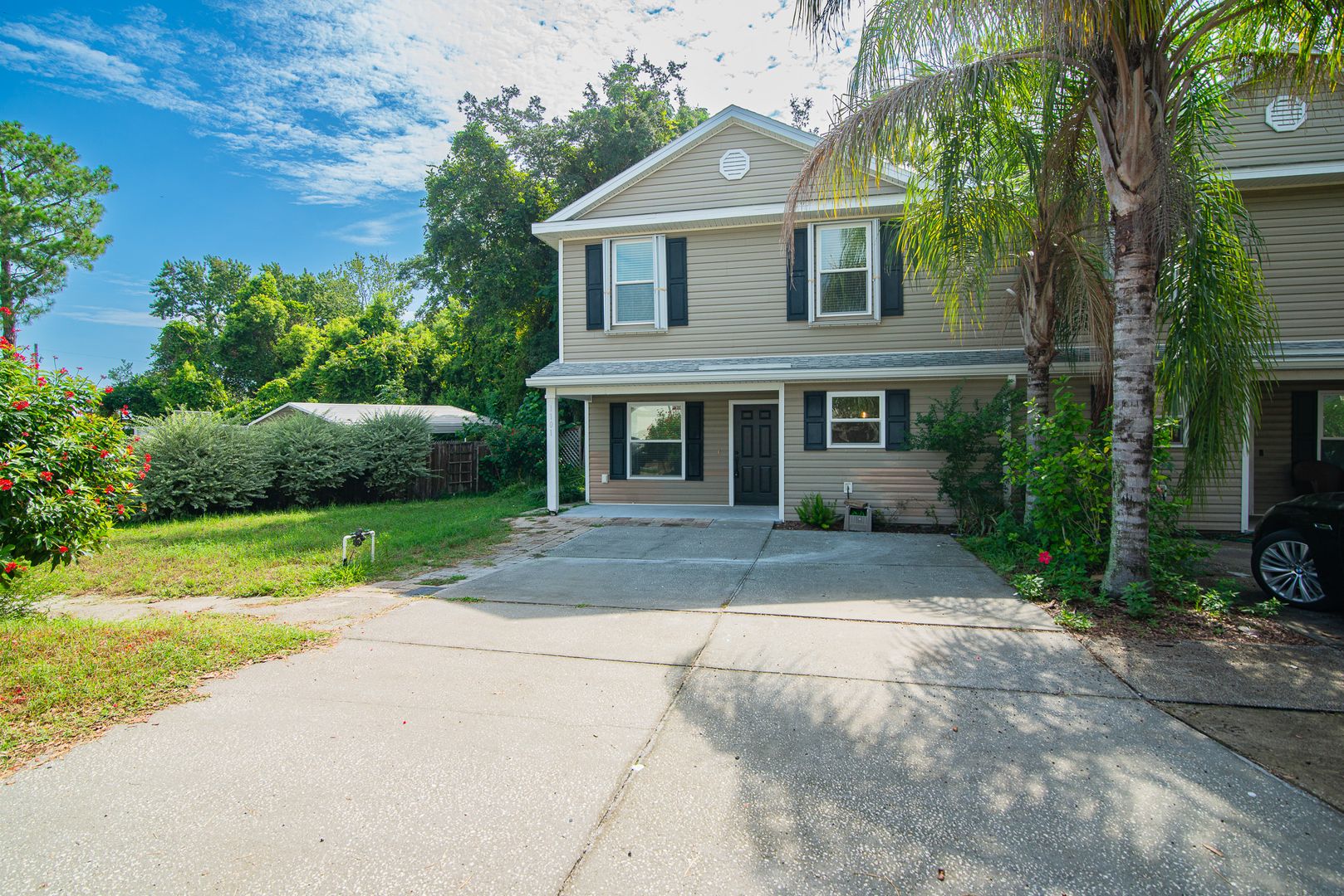 Atlantic Beach House: 1101 Scheidel Ct.