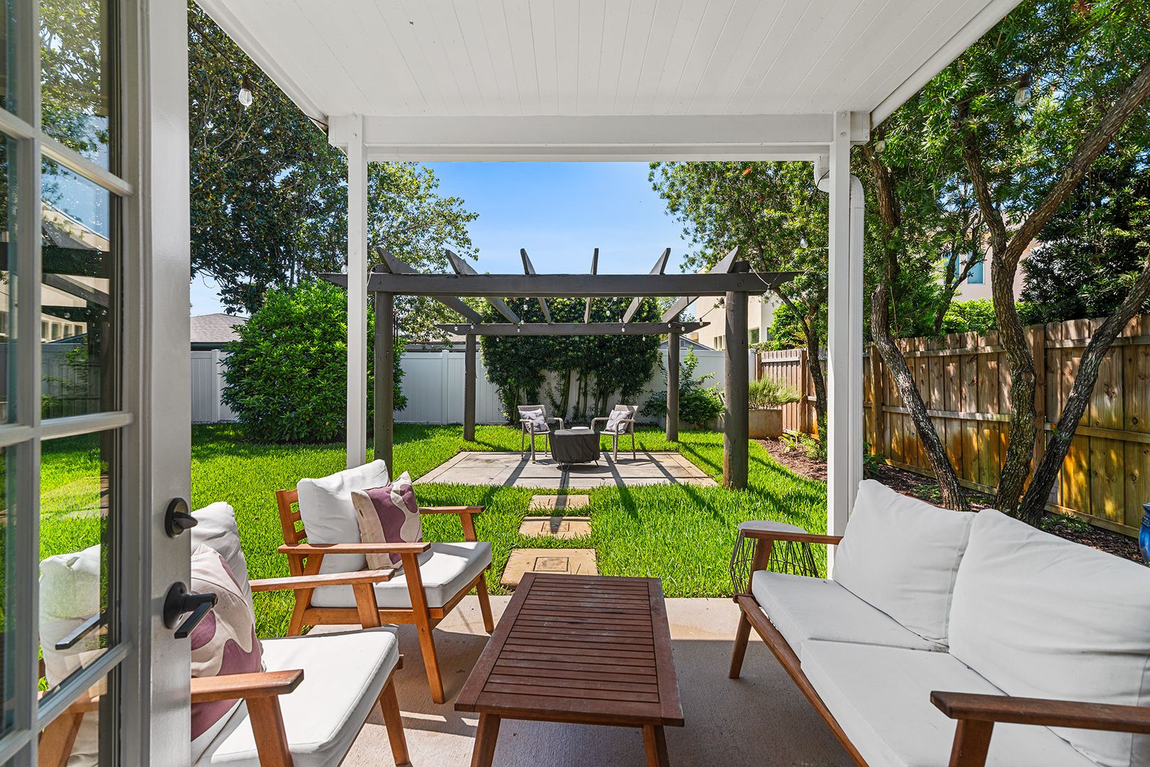 Jacksonville Beach House: 232 32nd Ave S