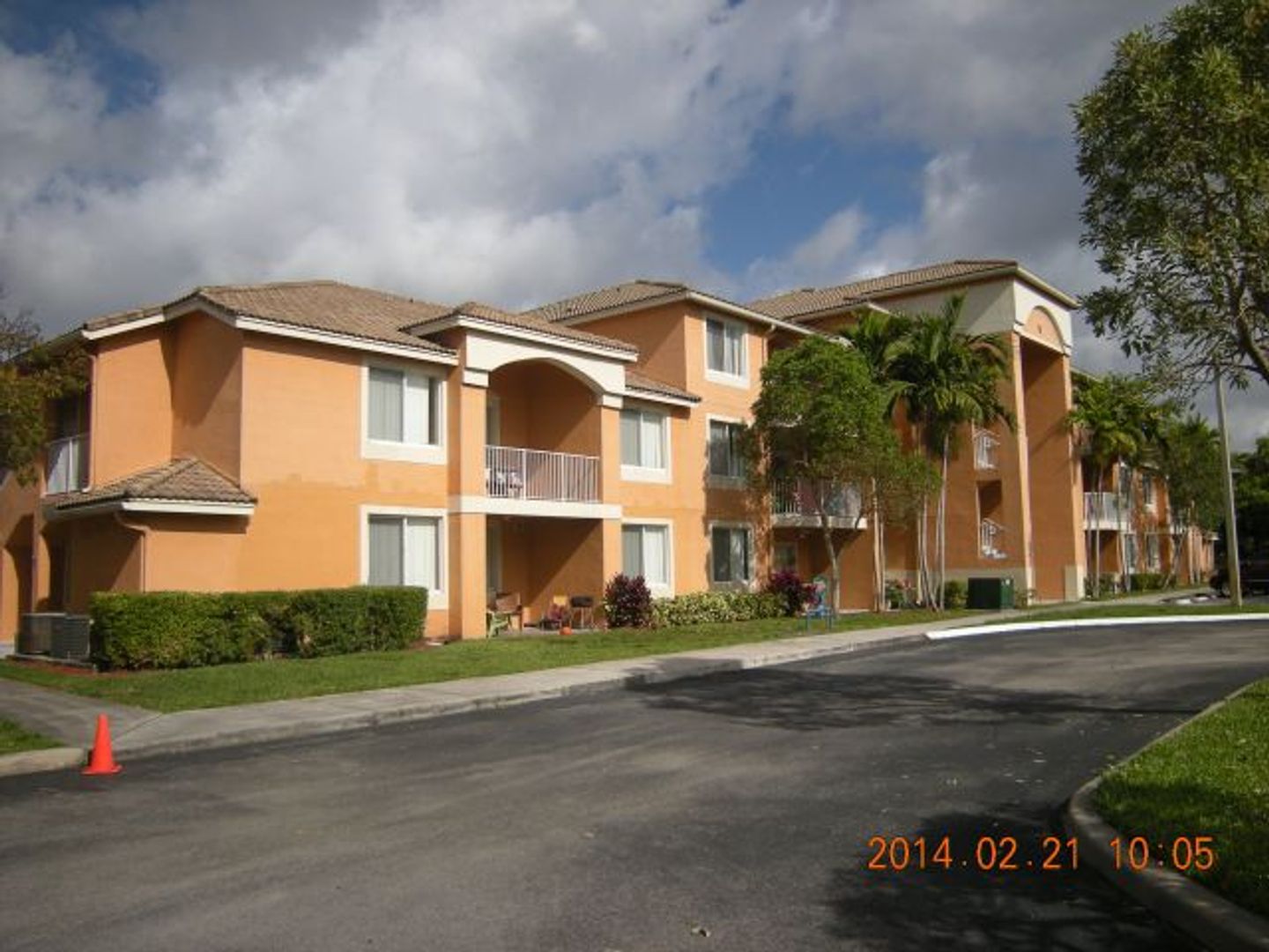 Davie Condo: 6928 SW 39 STREET