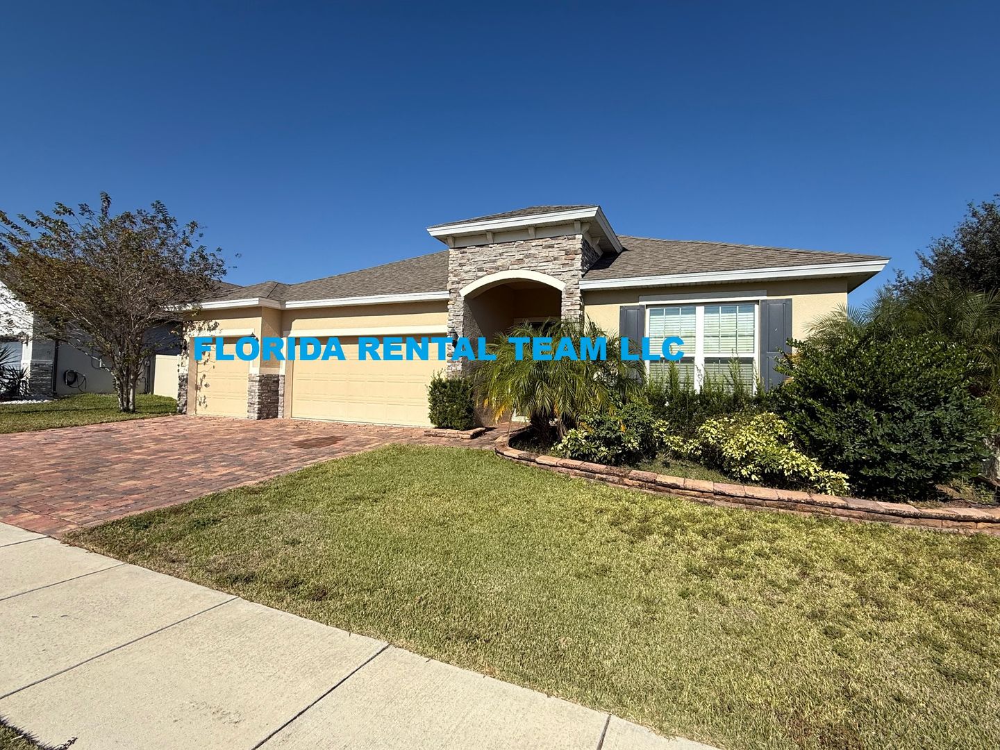 Howey in the Hills House: 201 Messina Place